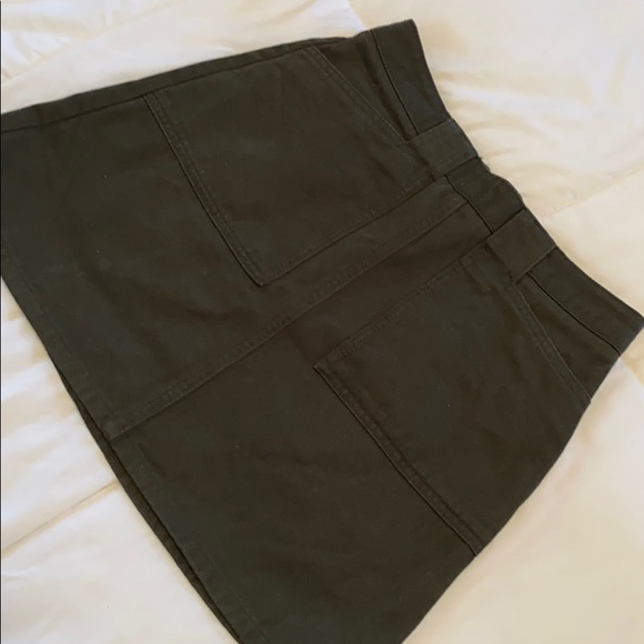 Dark green high-waisted mini skirt - Picture 3 of 5